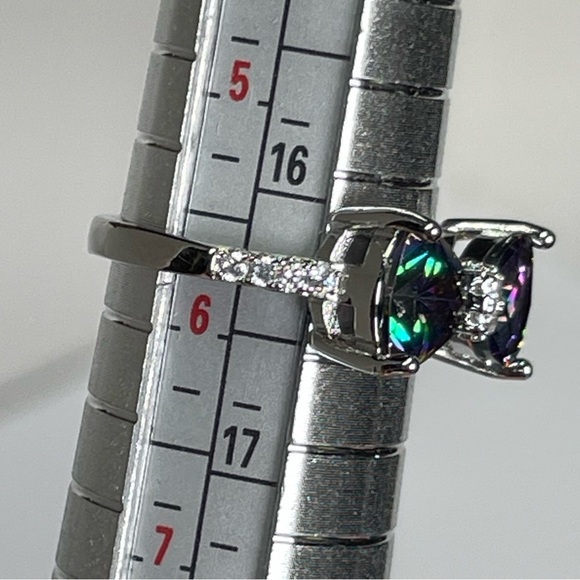 Elegant Silver Tone Bow Ring with Iridescent Stones Size 5.75 - Picture 6 of 7
